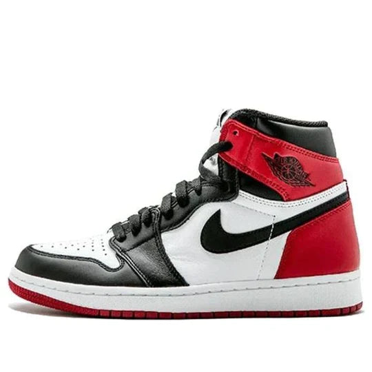 Air Jordan 1 Retro 'Black Toe'