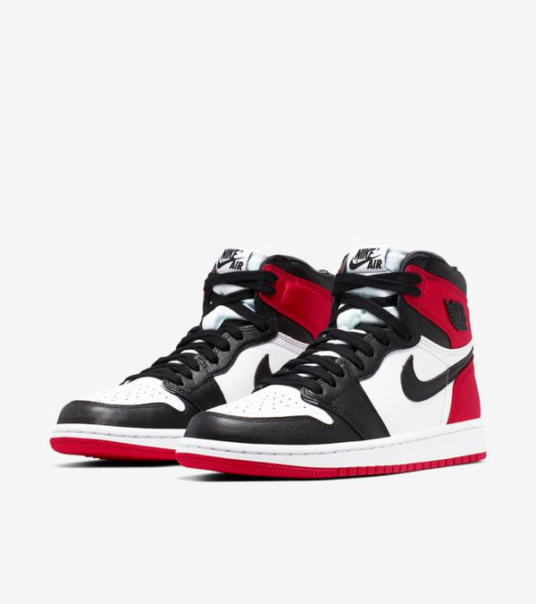 Air Jordan 1 Retro 'Black Toe'